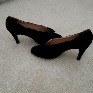 Salvatore Ferragamo ? Black Suède heels 39 pumps scalloped bow leather